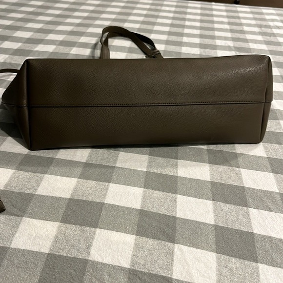 Saint Laurent Leather Tote - Authentic - Picture 7 of 7